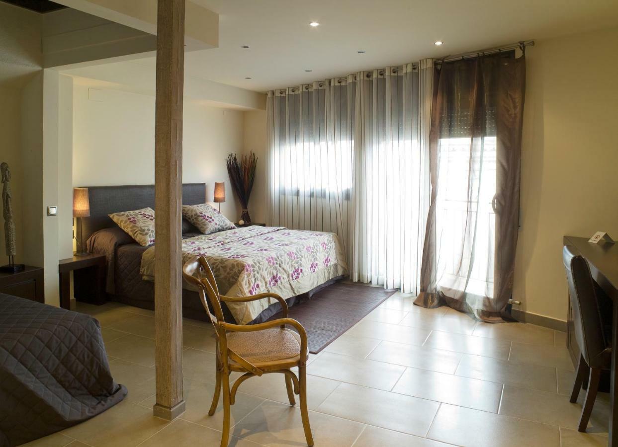 Hotel Calabria La Garriga Zewnętrze zdjęcie