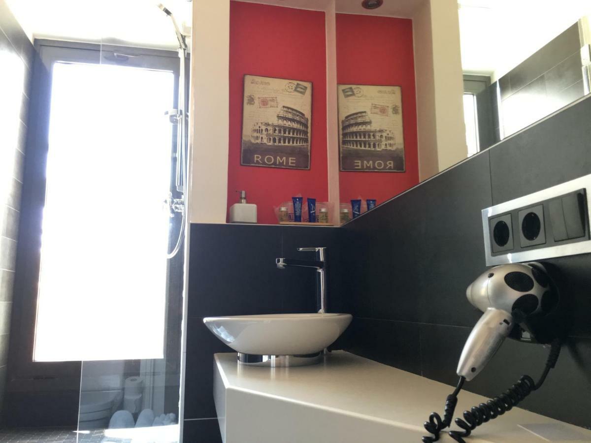 Hotel Calabria La Garriga Zewnętrze zdjęcie