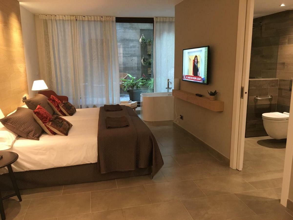 Hotel Calabria La Garriga Zewnętrze zdjęcie