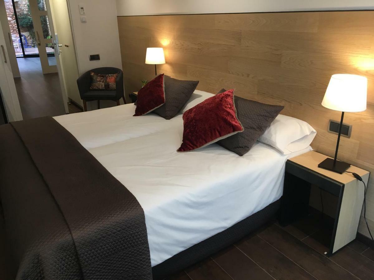 Hotel Calabria La Garriga Zewnętrze zdjęcie