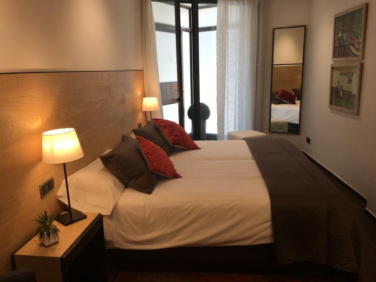 Hotel Calabria La Garriga Zewnętrze zdjęcie